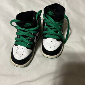 Nike Air Jordan 1 Retro High OG Lucky Green Black White Kids Toddler 6C Shoes